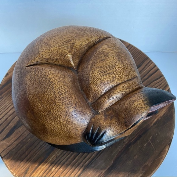 Hand Carved Sleeping Wood Siamese Cat Sleeping Sculpture Pet Statue Cat Figurine - Picture 4 of 14